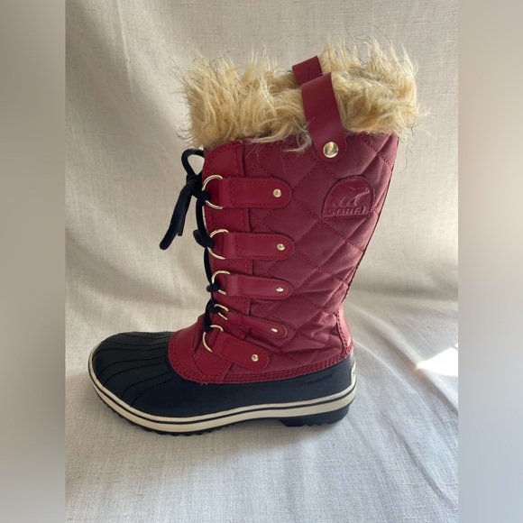 Womens Red Sorel Winter Boots with Faux Fur - Size 7 - Picture 4 of 12